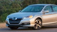 ホンダ「アコード」の決断 ハイブリッド専用で日本に投入する狙い