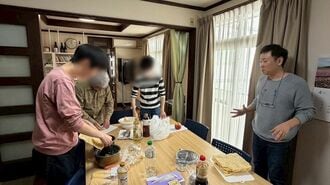 塾生とコーチたち