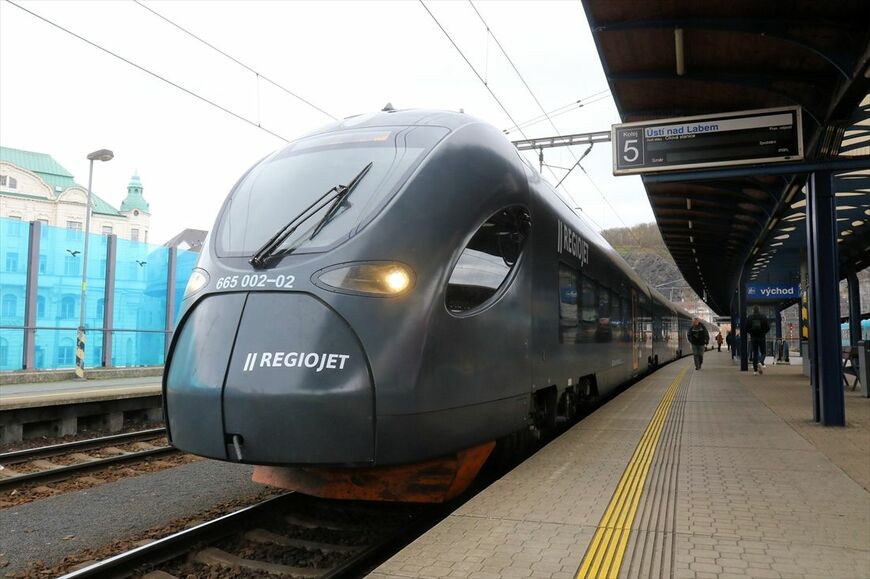 CRRCの新型電車シリウス665型（撮影：橋爪智之）