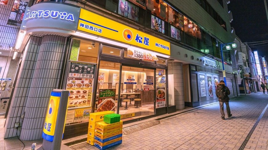 SNSでの意見を活用した企業プロモーションは多々あるなかで、成功する例もあれば炎上する例も……（写真：Ryuji／PIXTA）