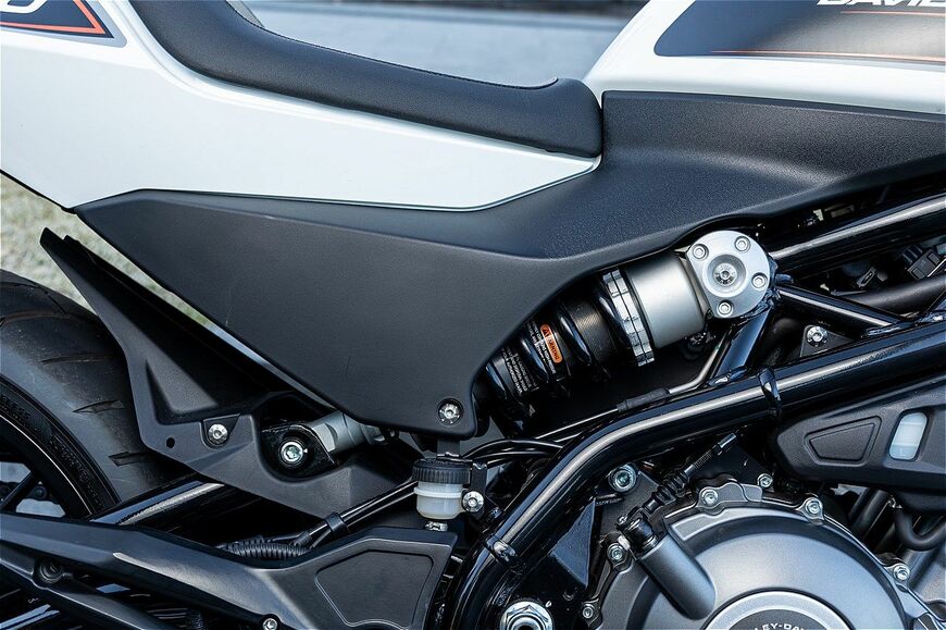 ハーレーダビッドソン新型「X350」のディテール（写真：三木宏章）