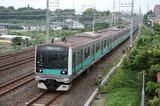 緩行線は直流電化区間の取手駅が終点で車両も直流電車に統一されている。写真はJR東日本のE233系2000番台（筆者撮影）