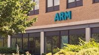 ソフトバンクがほれこんだ英ARMの正体とは 半導体チップでIoT時代の影の支配者となる
