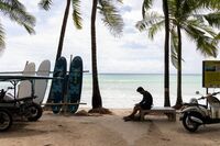 タイ･プーケット､観光業再開でも打開難しい苦境 人気のリゾート地でもデルタ株は広がっている