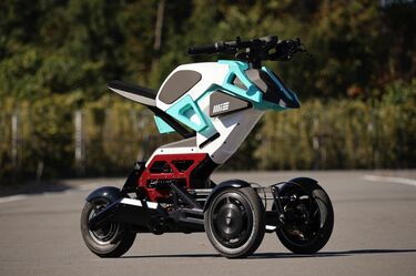 前2輪｣のユニークな形状で走るRaptorの可能性 街中の走行で快適かつ