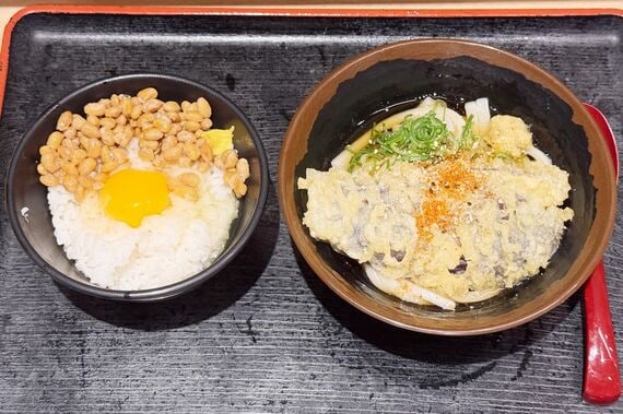 冷うどん、納豆ご飯
