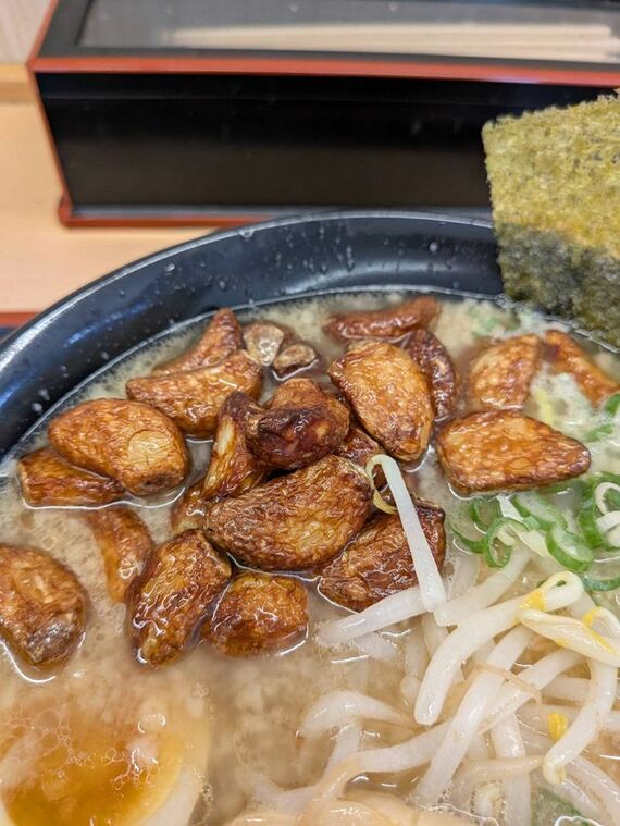 悪魔のにんたまラーメンのアップ