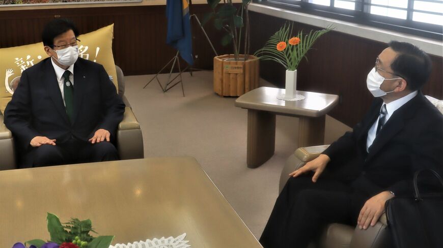 静岡県庁で9月13日に行われた川勝平太知事と金子慎JR東海社長の面談（写真：静岡県）