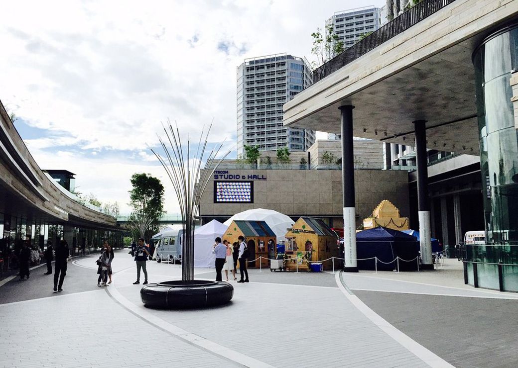 東京都世田谷区の二子玉川でも、駅前地域の大規模再開発に協力。外に出たくなるまちづくりを目指している（本人提供）