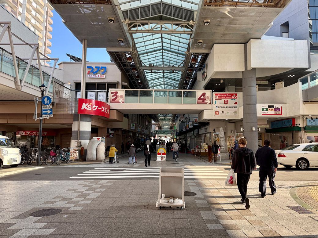 「アスタくにづか」左が3番館、右が4番館