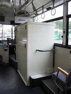 車内に設置したバッテリーパック