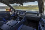 ベントレー ベンテイガ・スピード（写真：Bentley Motors）