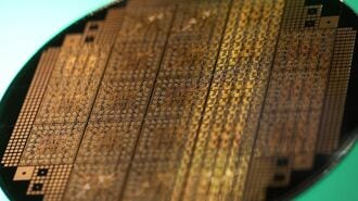 太陽HDの株式市場からの退場は何が原因なのか