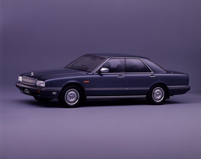 1988年、日産の初代シーマ（写真：日産自動車）