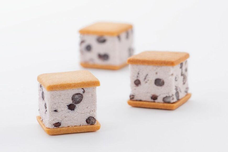 「あずきバターサンド」