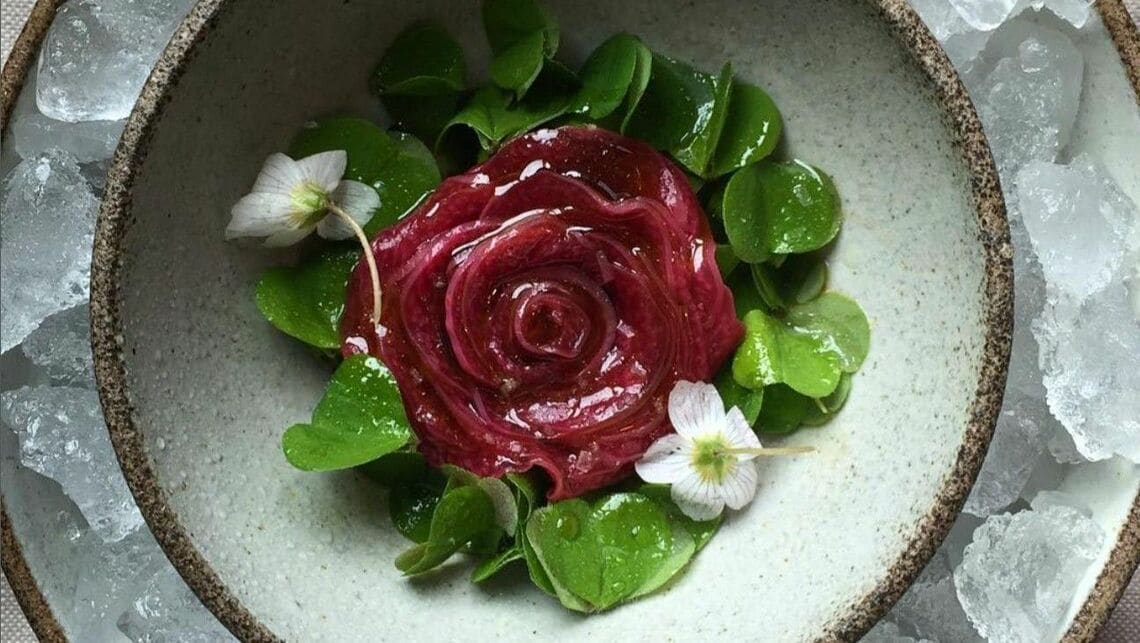 デンマークの名店Noma（ノーマ）で起きた騒動が料理界を揺るがしています（写真：レネ・レゼピ氏のInstagramより）