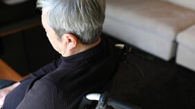 ｢右手に触るな！｣リハビリを拒絶する脳卒中70代男性の心を開いた"意外なひと言"…訪問看護師が担う"家族ケア"のリアル