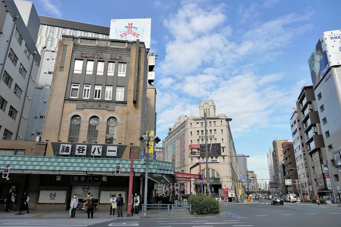 神谷バーの建物は1921年の完成