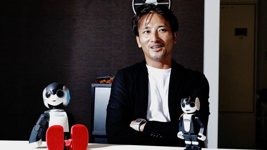 ロボットクリエーター高橋智隆さんに問う、日本のロボット普及への道筋（写真：エンジニアtype編集部）