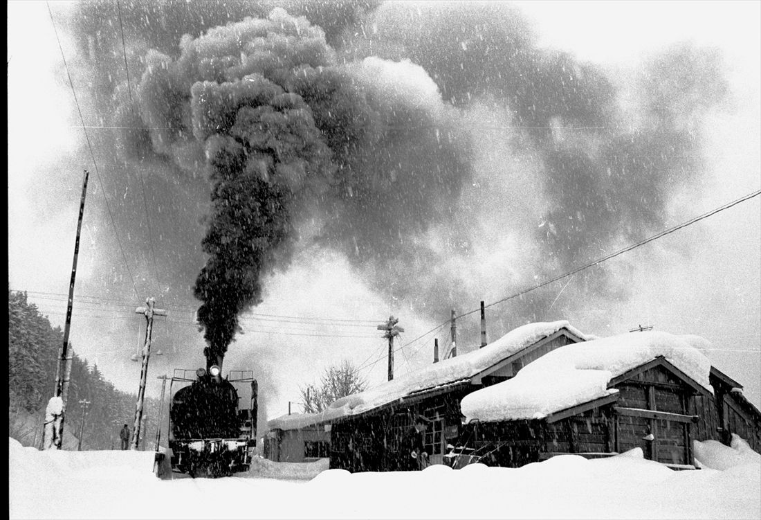 SL時代から新幹線まで｢雪と闘う鉄道｣の記憶 除雪車の豪快な活躍や｢防雪