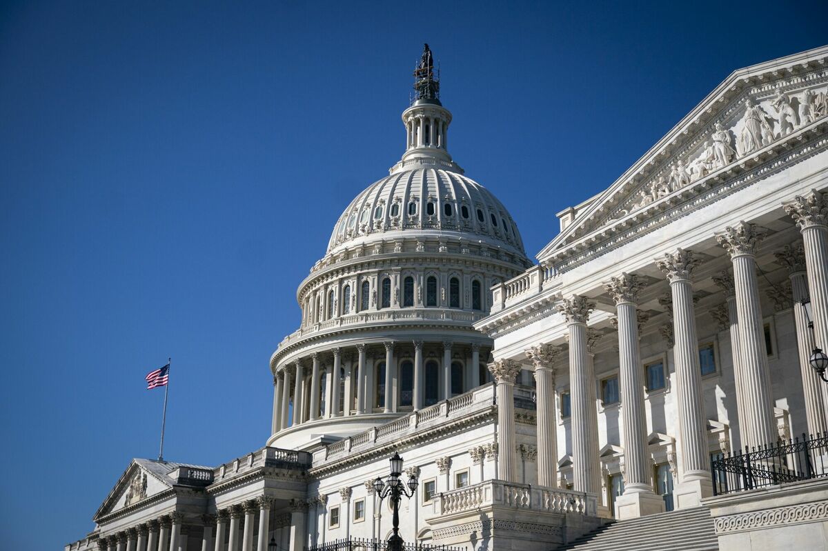 アメリカ下院､短期の歳出法案を超党派で土壇場可決｜会社四季報オンライン