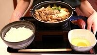 吉野家､｢牛すき鍋膳｣のヒットに潜む死角 第3四半期は営業利益4倍増と絶好調