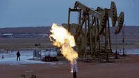 上昇続いた原油価格 シェール増産で下押し