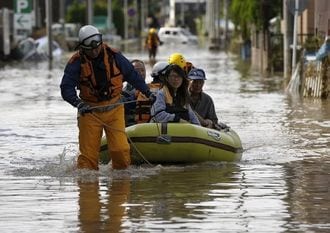 More Japanese Rivers Overflow Bringing Further Floods, 23 Missing