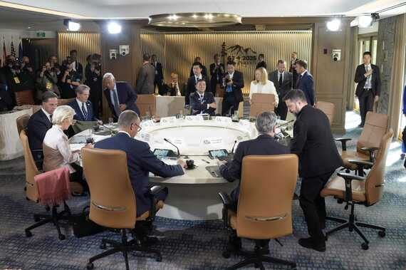 G7