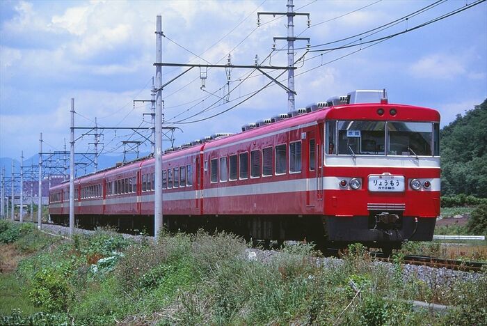 1800系の急行「りょうもう」