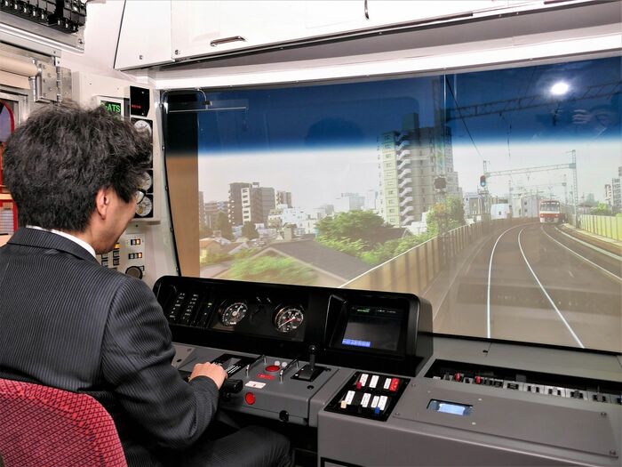 リアルな運転が体験できるシミュレーター