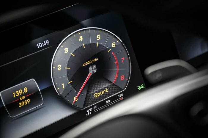 メルセデス・ベンツ E400 4マチック｜Mercedes-Benz E400 4MATIC