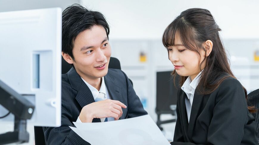今の20～30代の人たちは、「迷惑をかける」ことに非常に過敏で、「相談したいけど、先輩や上司に迷惑をかけるからできない」と言う人が多く存在します（写真：polkadot／PIXTA）