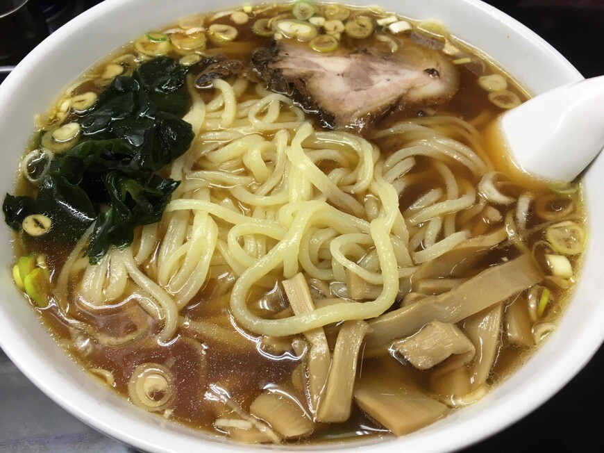 東京・浅草「馬賊」のラーメン（2019年、筆者撮影）