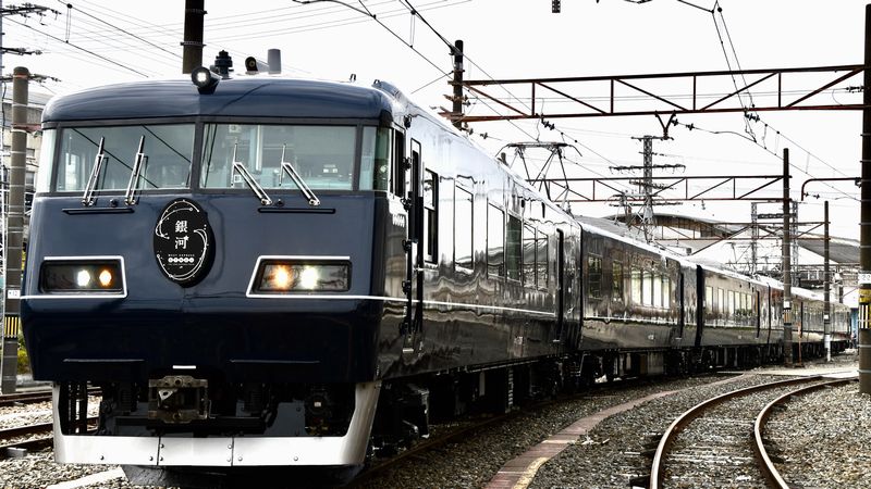 JR西の新列車｢銀河｣､デザイナーが明かす魅力 割安な料金で豪華な車内