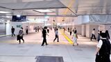 7月19日に開通した新宿駅の東西自由通路。西口側から東口側を見たところ（撮影：梅谷秀司）