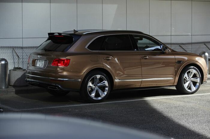 ベントレー ベンテイガ｜Bentley Bentayga
