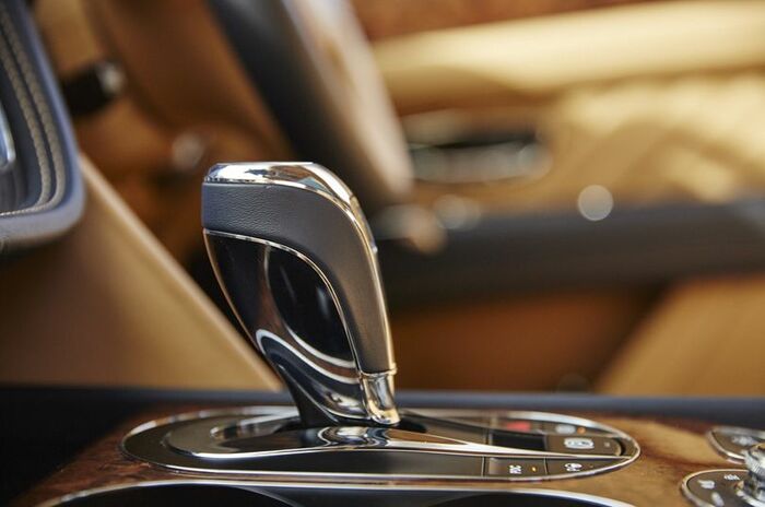 ベントレー ベンテイガ｜Bentley Bentayga