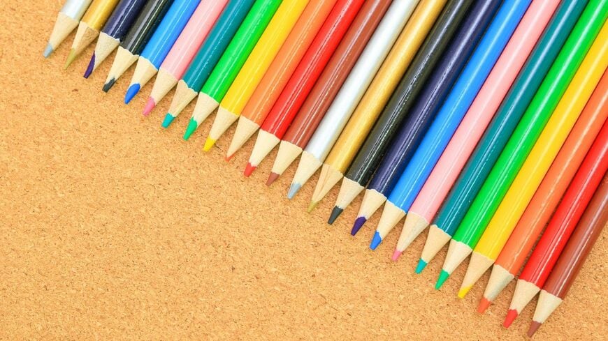 「クライアントの心に響く色」とは、どういった色でしょうか（写真：shun_cap／PIXTA）この記事の画像を見る(◯枚)