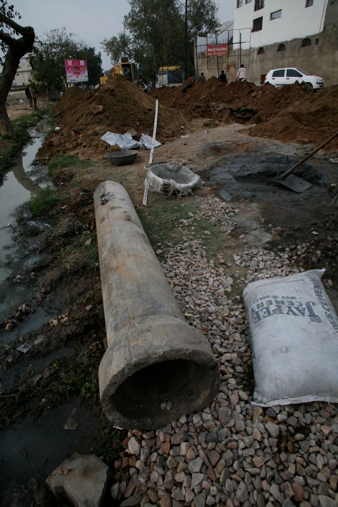 老朽化した水道管の交換工事は遅々として進まない
