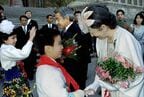 1992年10月23日には中国・北京の人民大会堂を訪問した