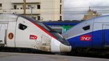アルストムの基幹車種である高速列車TGV。合併後も当然残ることになった製品だが、代わりに手放すことになった車種・技術もある（筆者撮影）