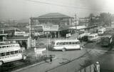 地上駅時代の三条駅　バスターミナル