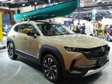 CX-50は日本のCX-5よりもワイドでアウトドアテイストが強い（筆者撮影）