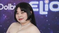 「渡辺直美」が日本人初の快挙！ 中学卒業後ファミレスバイトから「世界のNAOMI」へ“大出世”のワケ