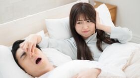 まずは｢いびきかいてるよ､大丈夫?｣の声かけから…悩ましい《パートナーのいびき》を止める対策5つ