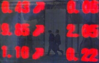 日経平均は405円高､コロナショック直前に接近