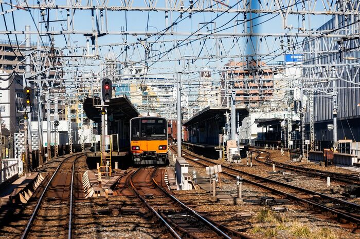 曳舟駅は押上方面の地下鉄直通列車のほか、