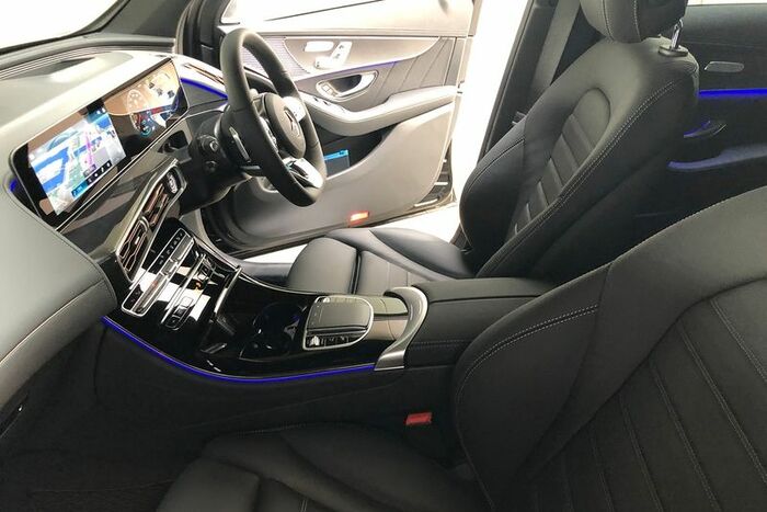 メーターパネルは10.25インチ液晶ディスプレーが2つ