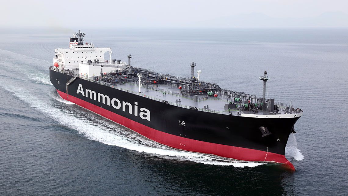 アンモニア燃料焚きアンモニア輸送船（提供：日本郵船）